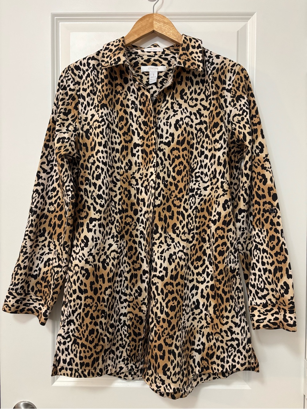 Chico's 100% Cotton Leopard Print Long-Sleeve Button Down Top, Size 1 (M or 8)
